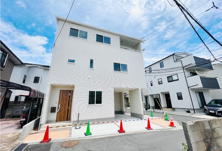 広島市安佐南区長束6丁目7新築一戸建て分譲住宅外観
