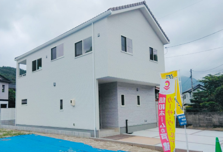 広島市安佐北区可部9丁目42新築戸建て分譲住宅外観