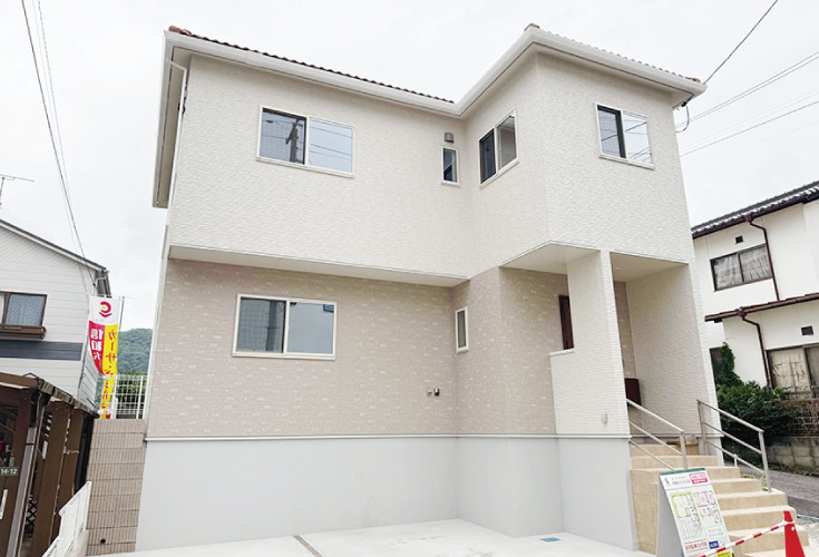 広島市東区戸坂大上4丁目14新築一戸建て分譲住宅外観
