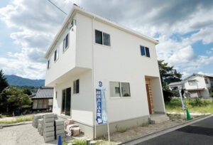 広島市佐伯区八幡3丁目14新築一戸建て分譲住宅外観