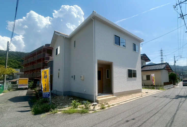 カーサ・ヴェルディ坂町坂東1丁目