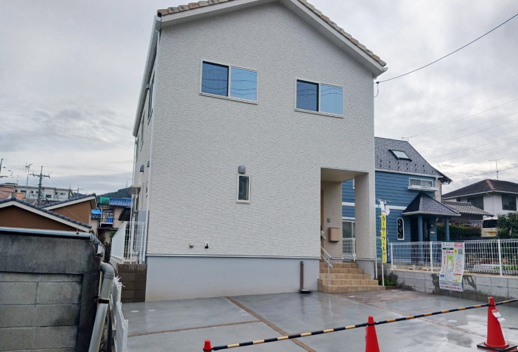 広島市安佐北区落合南1丁目24新築戸建て分譲住宅現地外観