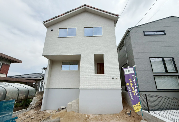 広島市安佐南区相田3丁目11新築一戸建て分譲住宅外観