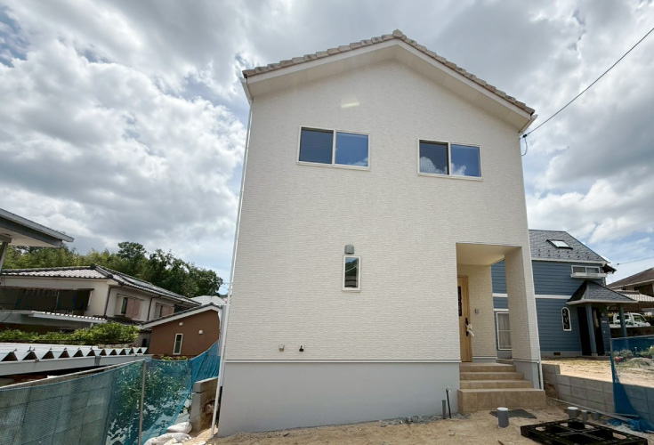 広島市安佐北区落合南1丁目24新築戸建て分譲住宅現地外観
