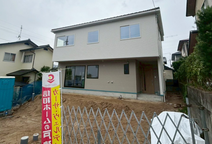 広島市佐伯区美鈴が丘東2丁目10新築一戸建て分譲住宅外観