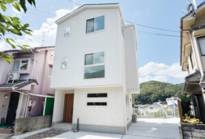 広島市東区上温品1丁目20新築一戸建て分譲住宅外観