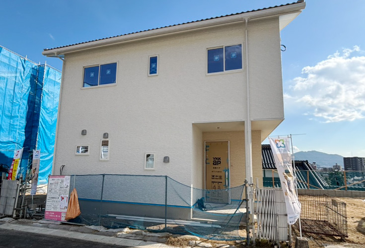 広島市安佐南区緑井8丁目19新築一戸建て分譲住宅外観