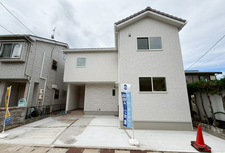 廿日市市六本松2丁目2新築戸建て分譲住宅外観