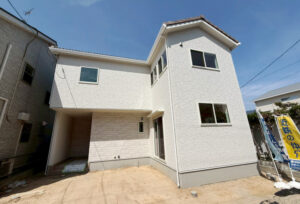 廿日市市六本松2丁目2新築戸建て分譲住宅外観