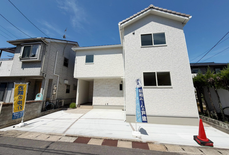 廿日市市六本松2丁目2新築戸建て分譲住宅外観