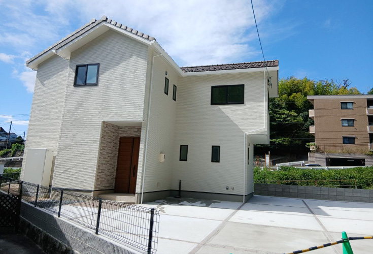 広島市東区中山上2丁目1新築一戸建て分譲住宅外観