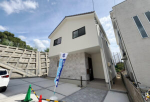 広島市東区尾長東3丁目3新築一戸建て分譲住宅外観