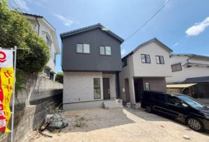 広島市安佐南区長楽寺3丁目14新築戸建分譲住宅外観
